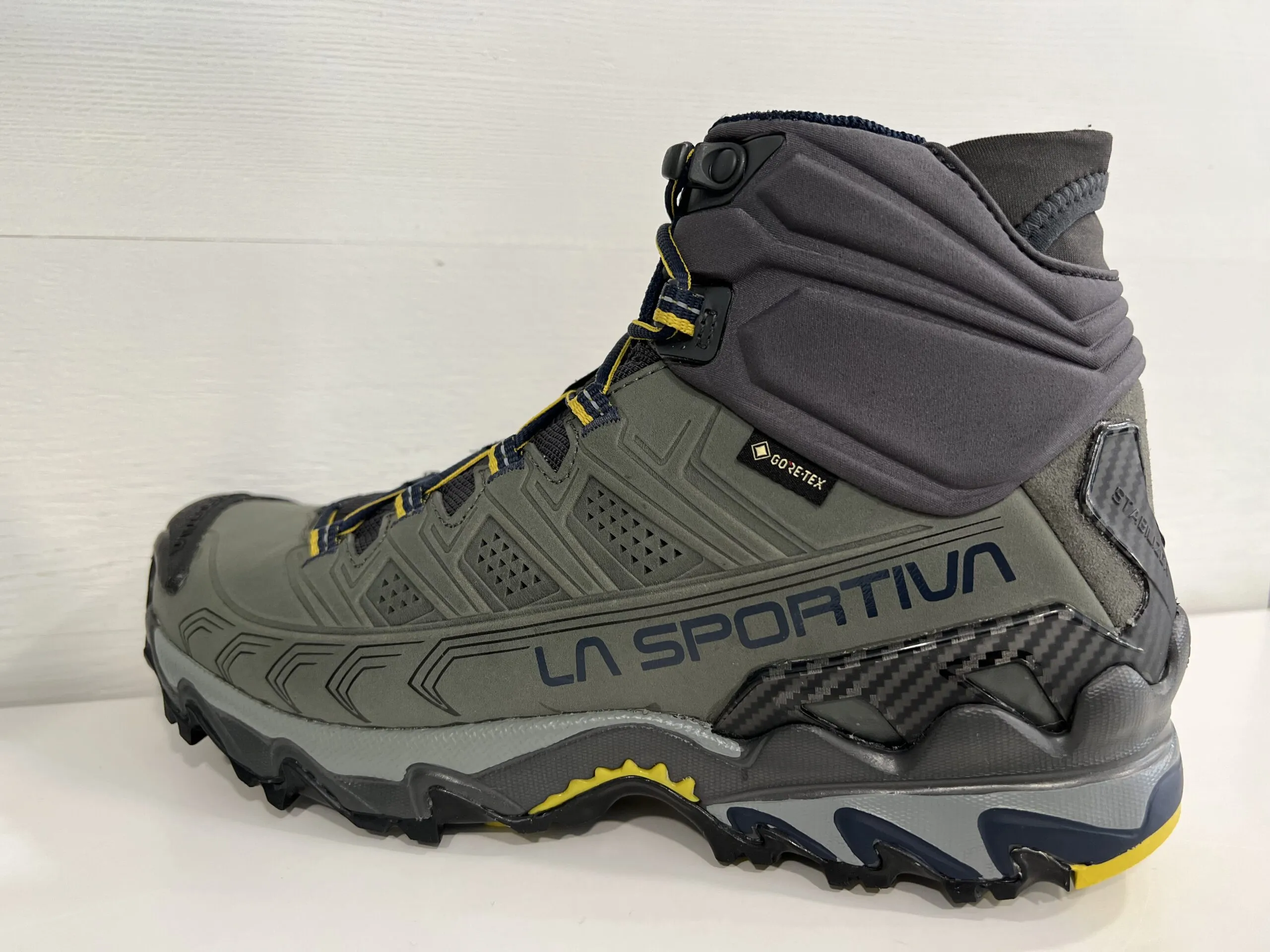 La Sportiva Ultra Raptor II Mid Leather GTX